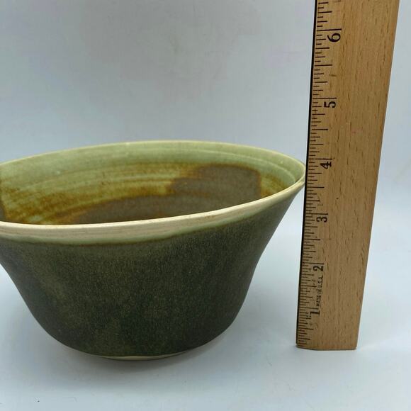 Studio‎ Pottery Signed Matte Finish Bowl - Picture 7 of 7